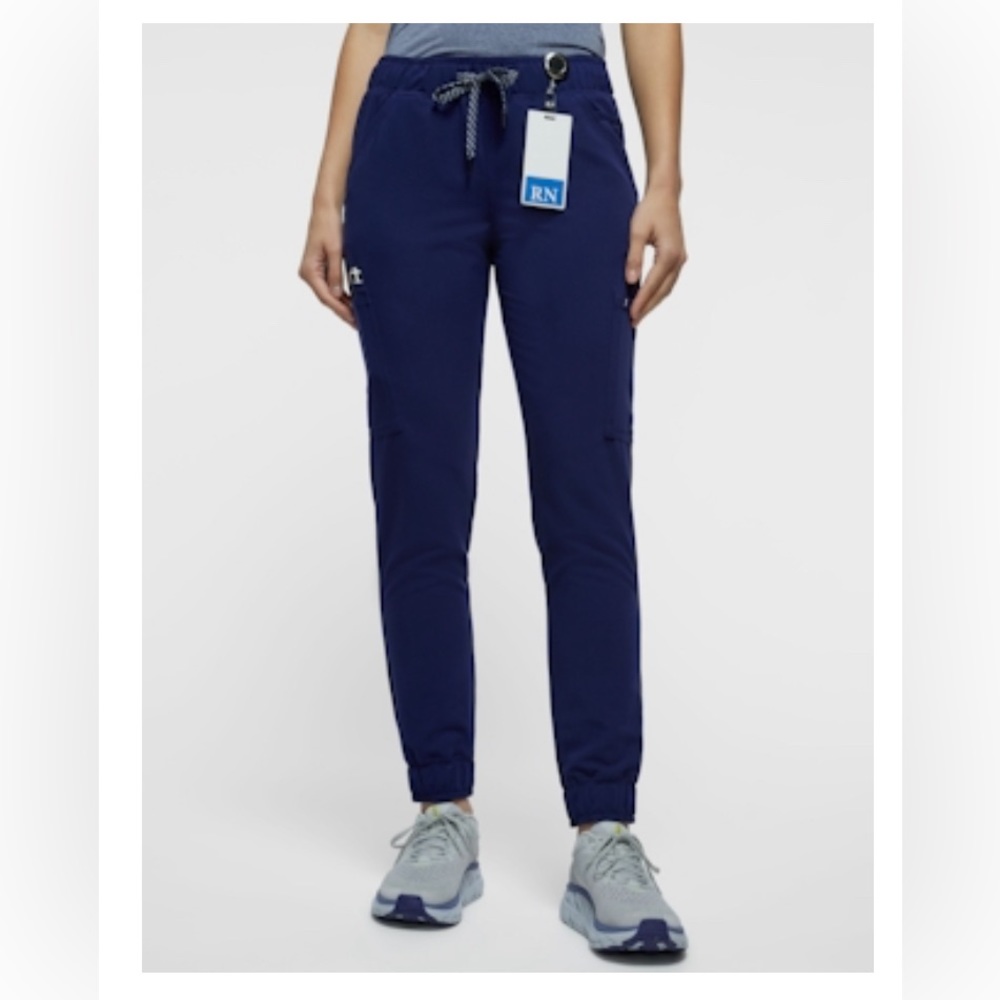 NWT Women’s Mesh Enhanced Scrub Jogger Navy